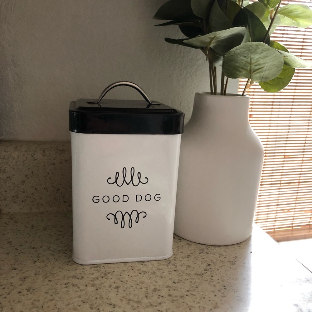 Dog treat container